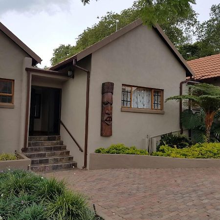 Zwavelpoort Guesthouse Pretoria-Noord Dış mekan fotoğraf